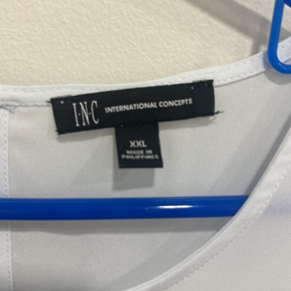 Classic INC Black &White Tank Top in good condition - Picture 2 of 16